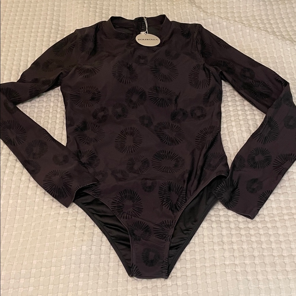 Kolekolea  Black Long Sleeve swimsuit xl opihi women’s Hawaiian limpet z17